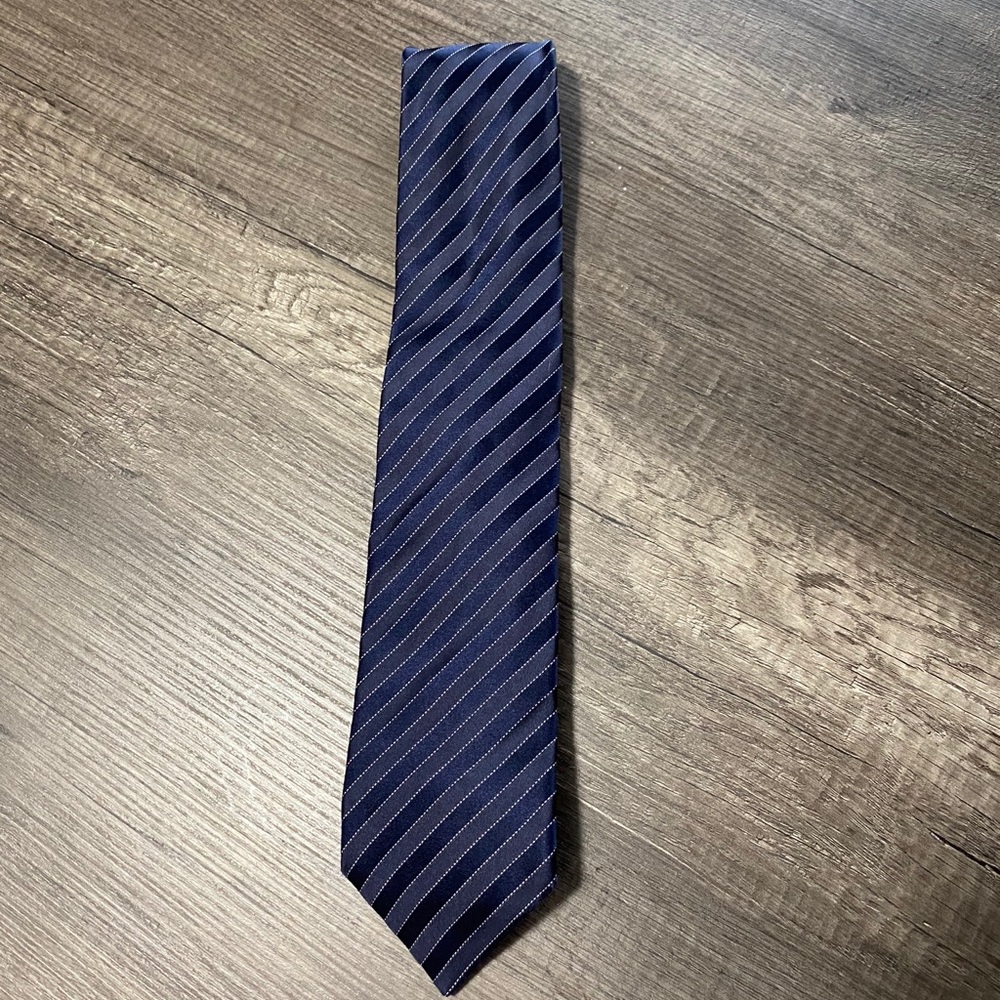 100% ITALIAN SILK DESIGNER TIE